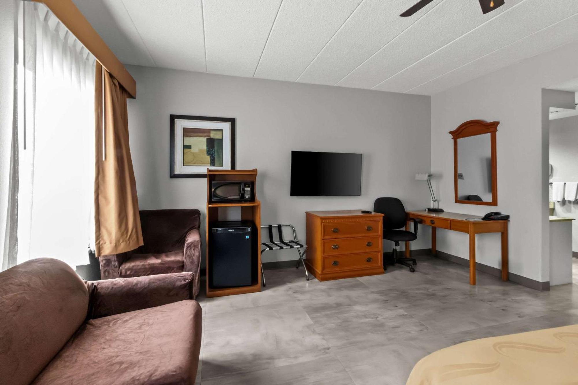 Quality Inn & Suites Cvg Airport Erlanger Exterior foto