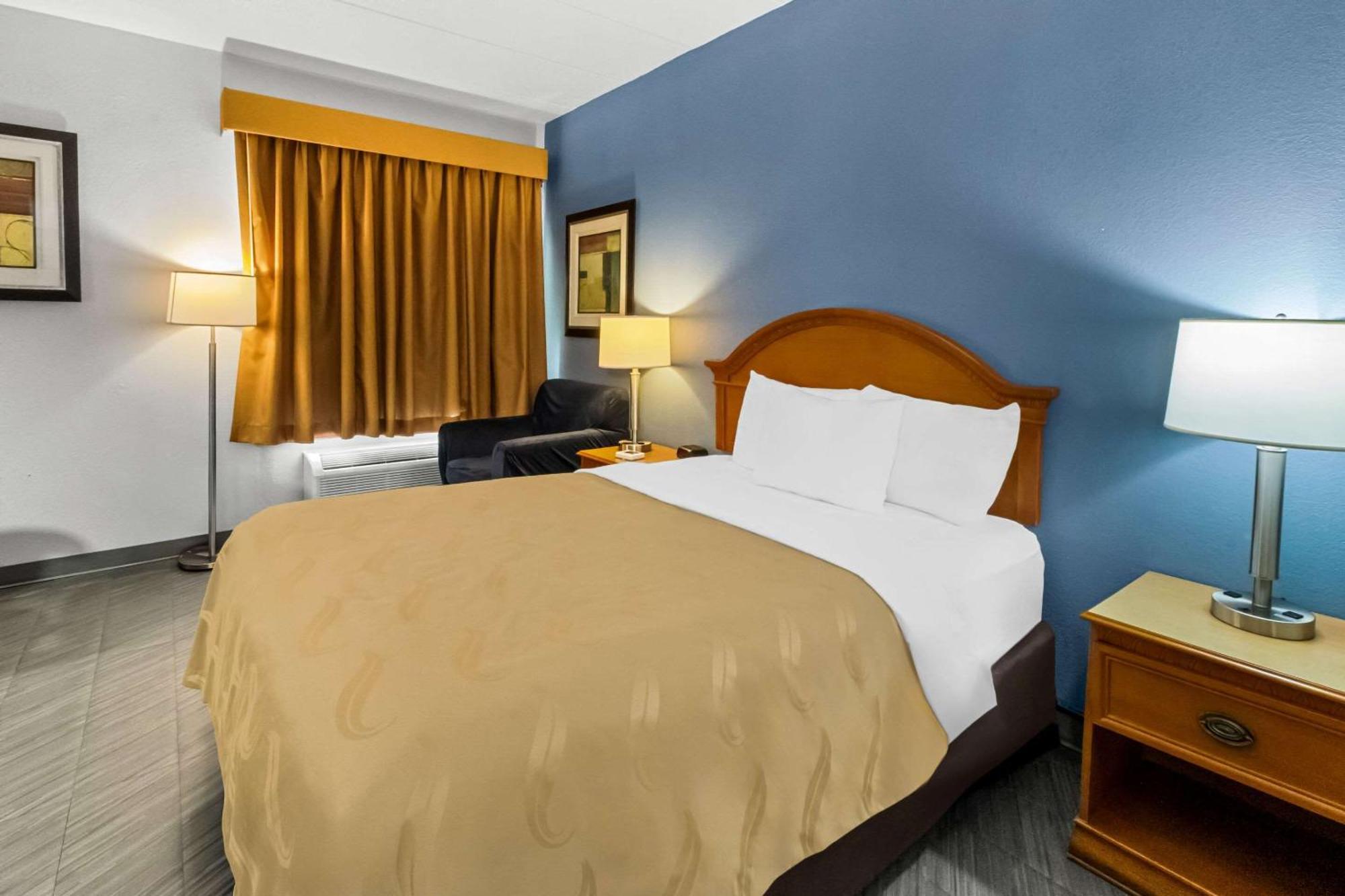 Quality Inn & Suites Cvg Airport Erlanger Exterior foto