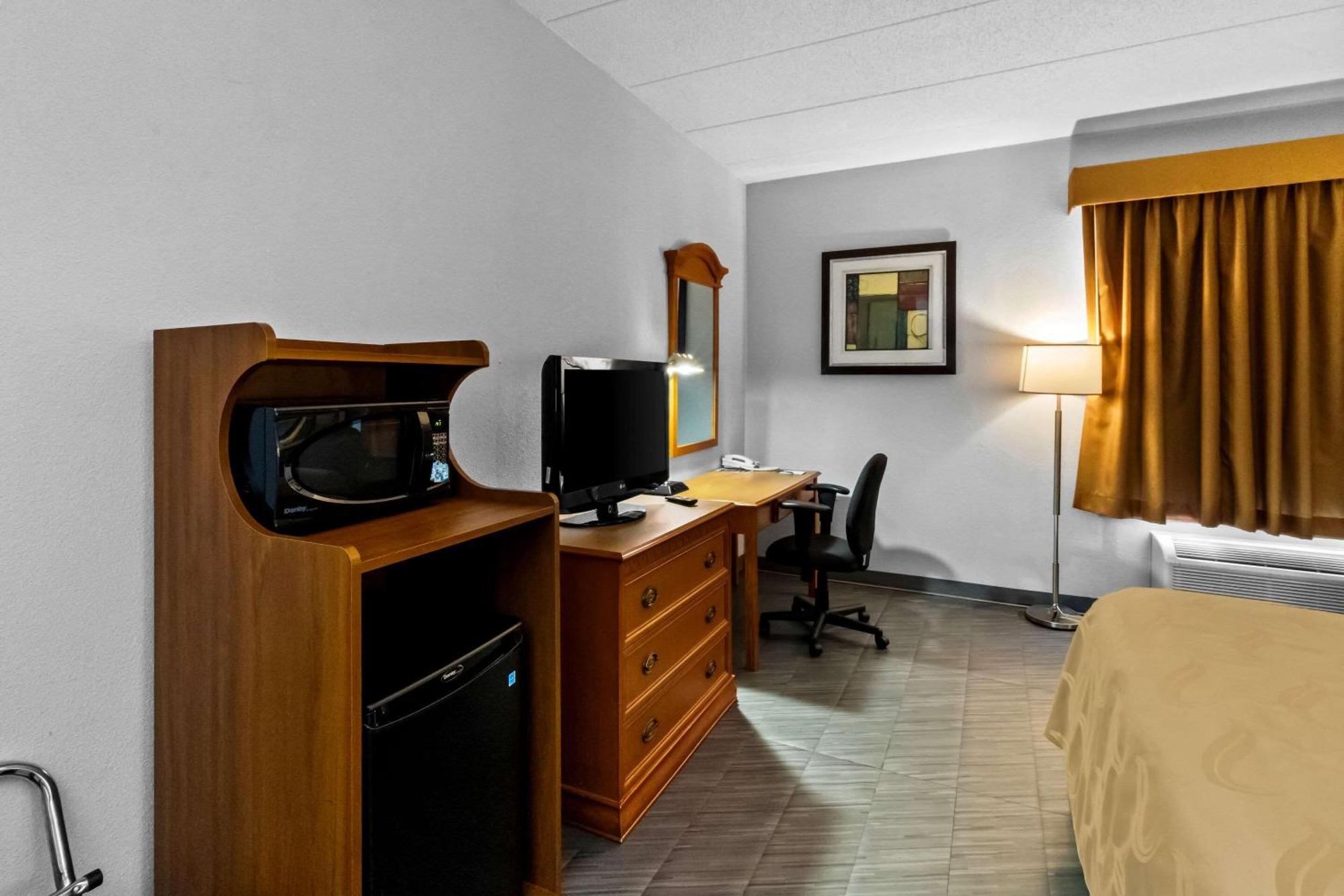 Quality Inn & Suites Cvg Airport Erlanger Exterior foto